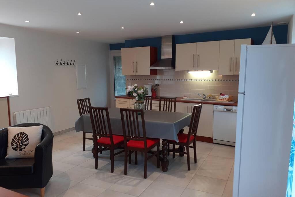 Appartement 4 Pers Dans Longere A 800M De La Plage Plouhinec  Exterior foto
